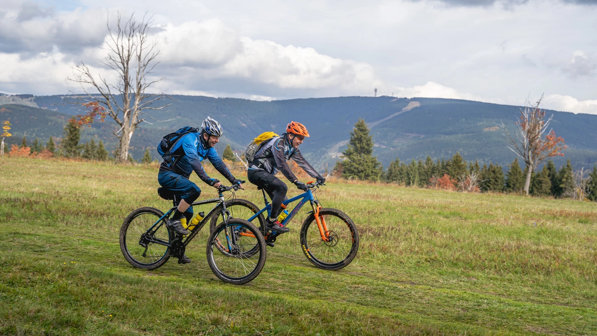 Page de garde -VTT Soldes Magasin 314665088 6137871139571084 1349491386901281054 n